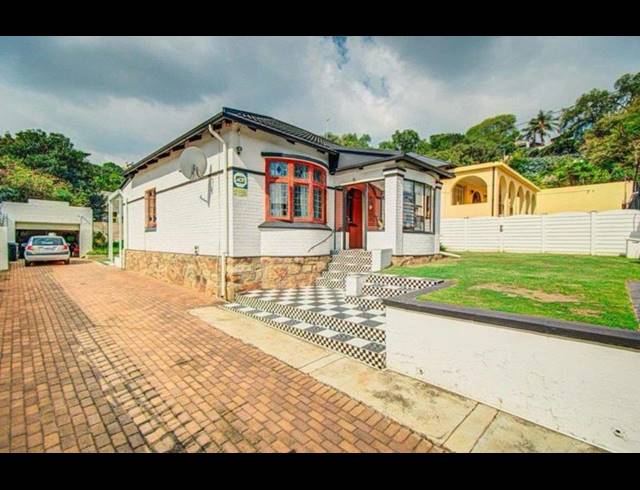 2 BEDROOM HOUSE FOR SALE IN KENSINGTON